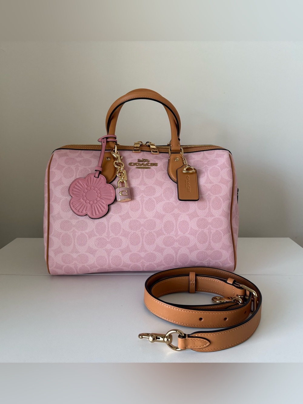 Coach Large Powder Pink Rowan with Matching Pink Wallets and Passport holder - Picture 3 of 15